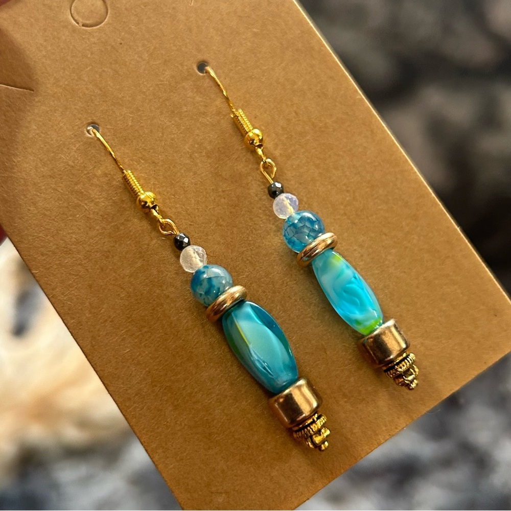Handcrafted elegant genuine art glass faceted hematite earrings